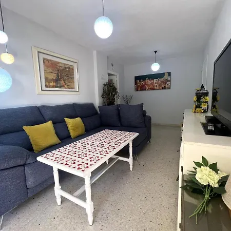 Central Comfy By Homing Apartment *