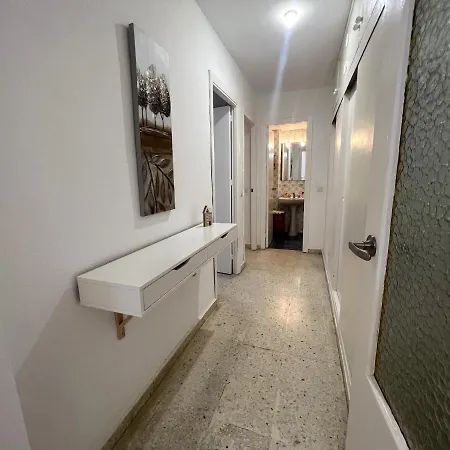 Central Comfy By Homing Apartment *