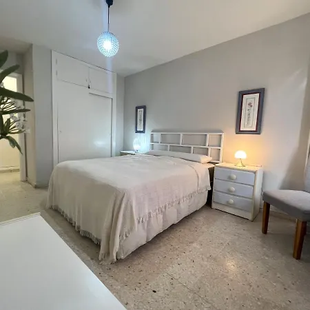 Central Comfy By Homing *
