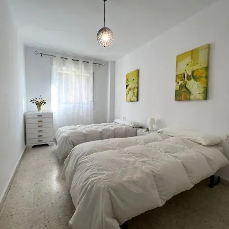 Central Comfy By Homing Apartment *